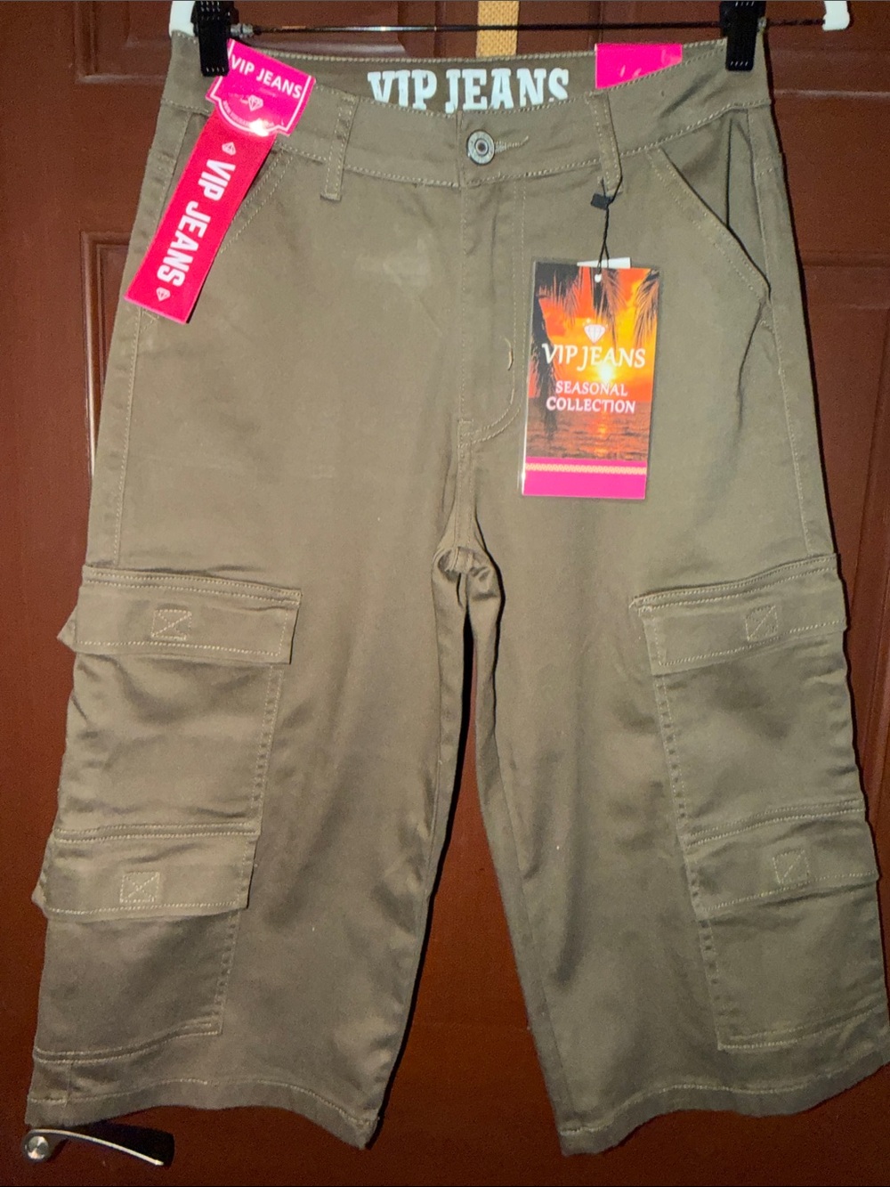 Vans Men’s Black Cargo Skirt with Utility Pockets